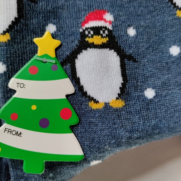 3/$20 Penguin Santa reindeer Christmas snow Funky Socks blue with gift tag - Picture 4 of 9